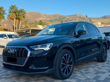 Audi Q3 Business 2.0 TDI 150CV s-tronic 35
