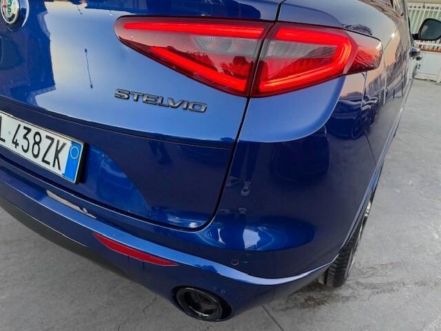 Alfa Romeo Stelvio 2.2 Turbodiesel 190 CV AT8 Q4 Sprint