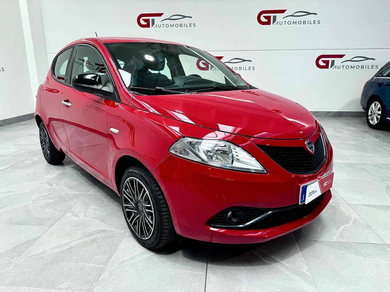 Lancia Ypsilon 1.0 FireFly 5 porte S&S Hybrid Ecochic Gold