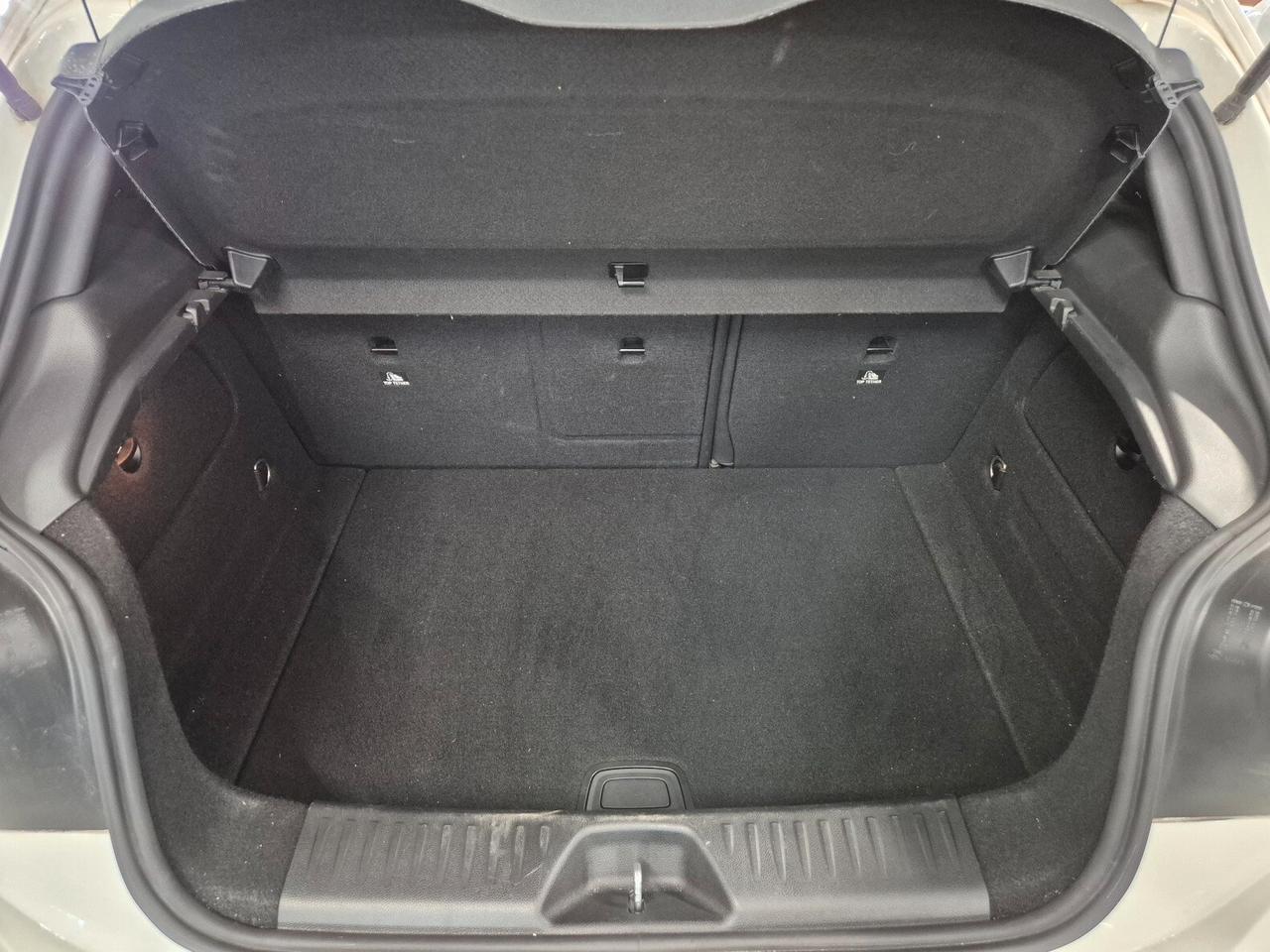 Mercedes A180 Aut. Premium AMG **MOTORE MERCEDES**