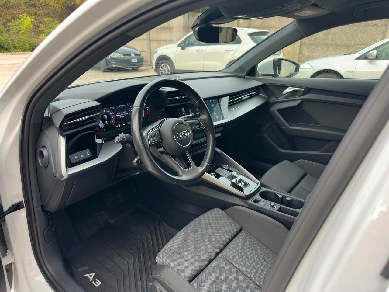 Audi A3 SPB 30 g-tron S tronic line edition