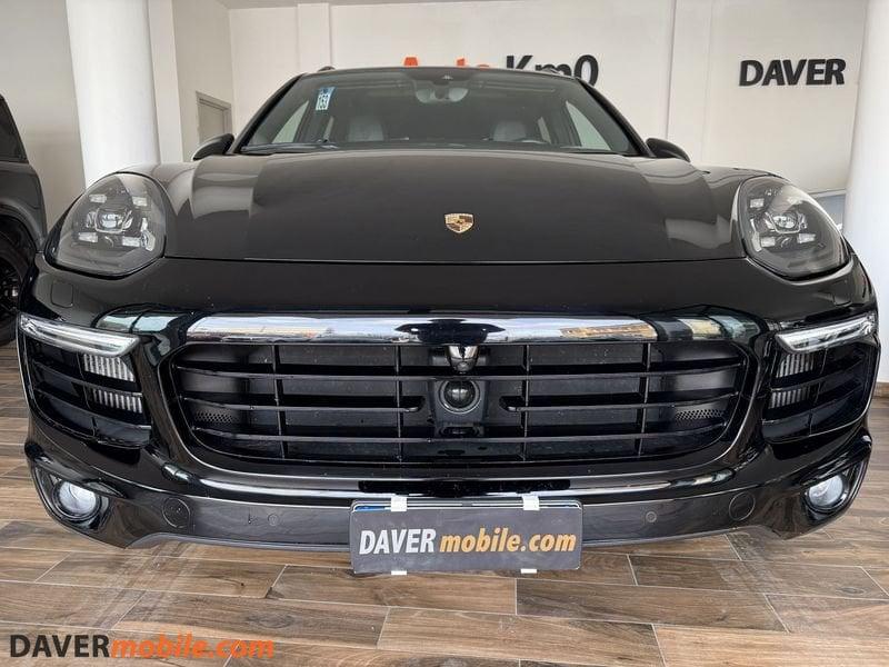 Porsche Cayenne 3.0 Diesel Pure green Platinum Edition