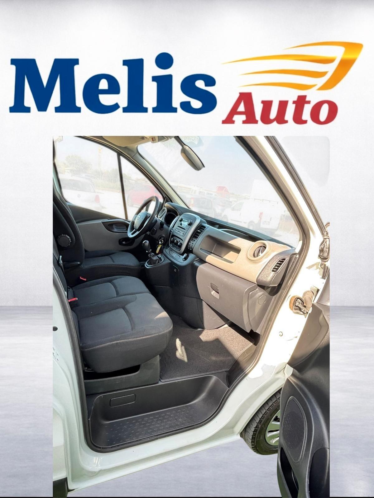 Nissan NV300 FURGONE 3 POSTI IVA ESPOSTA