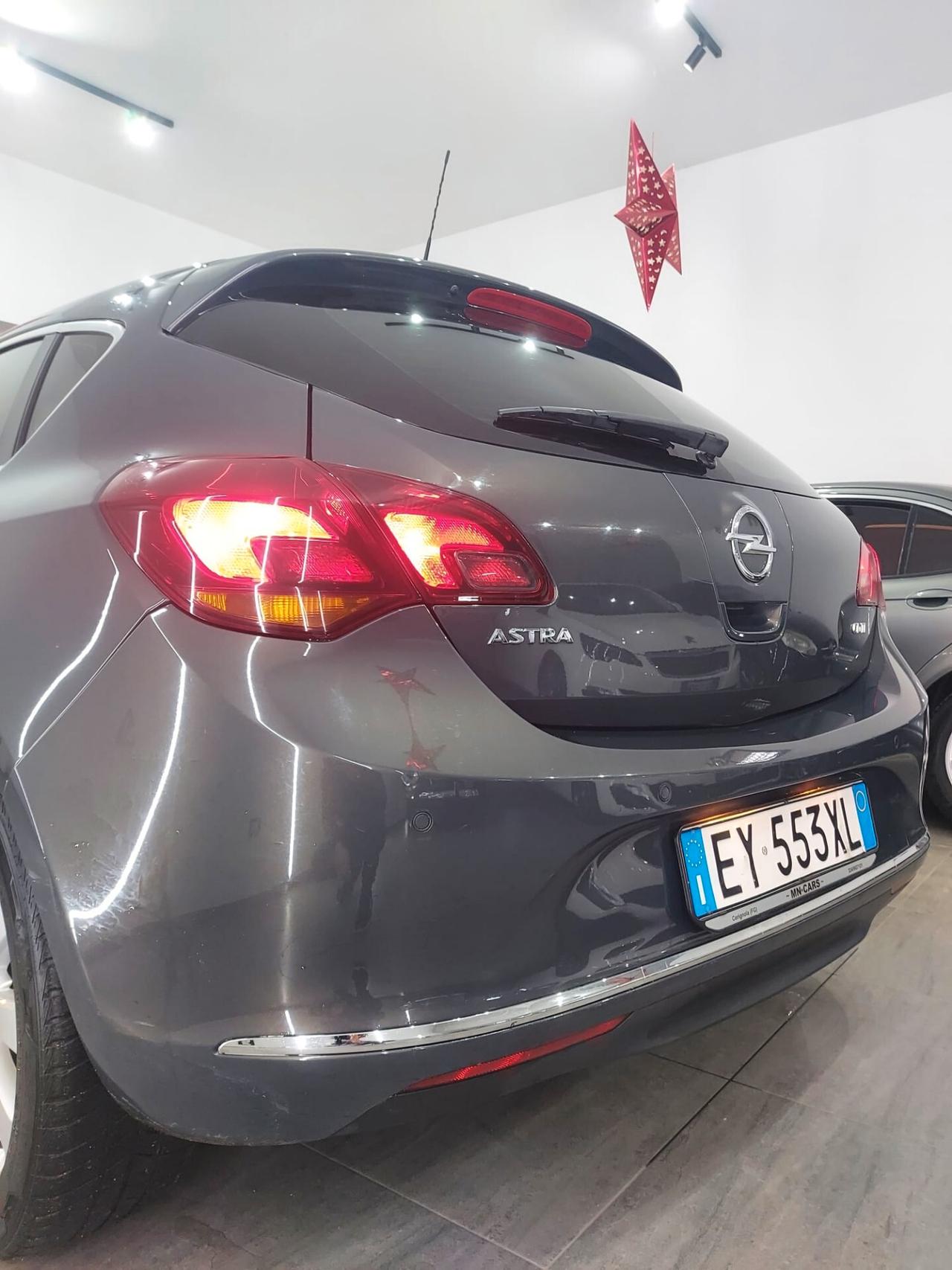 Opel Astra 1.6 CDTI EcoFLEX S&S Cosmo 2015