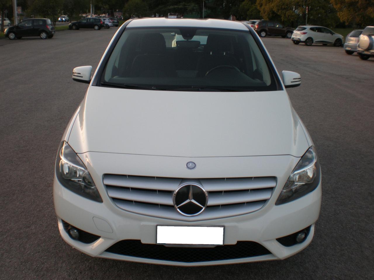 Mercedes classe B 1.5 td 110 cv, da vetrina