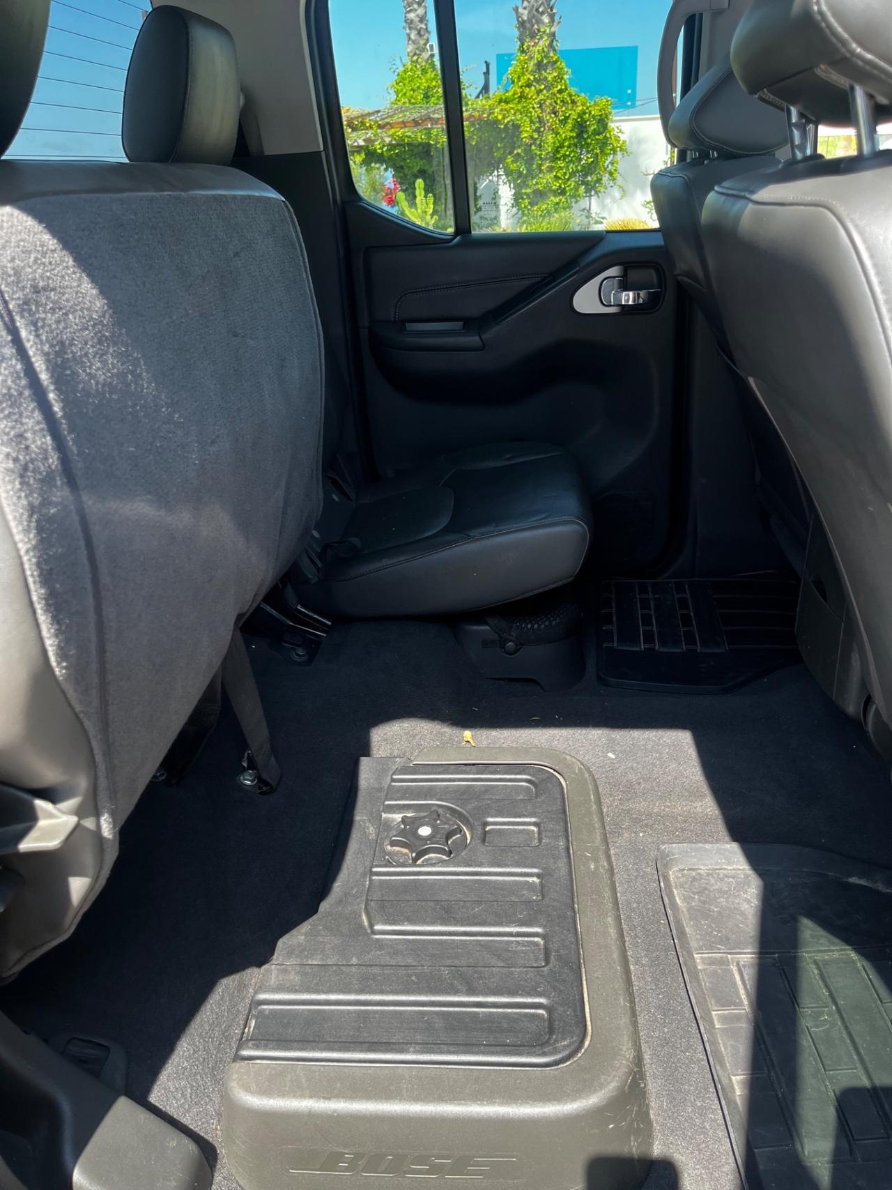 Nissan Navara 3.0 dCi 4 porte Double Cab LE V6