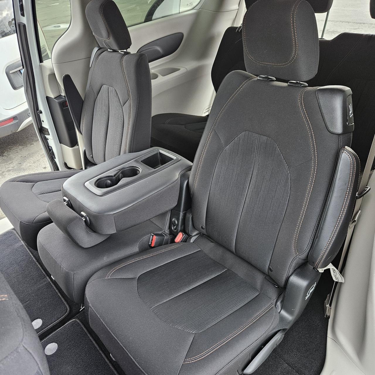 Chrysler Pacifica Turing Limited