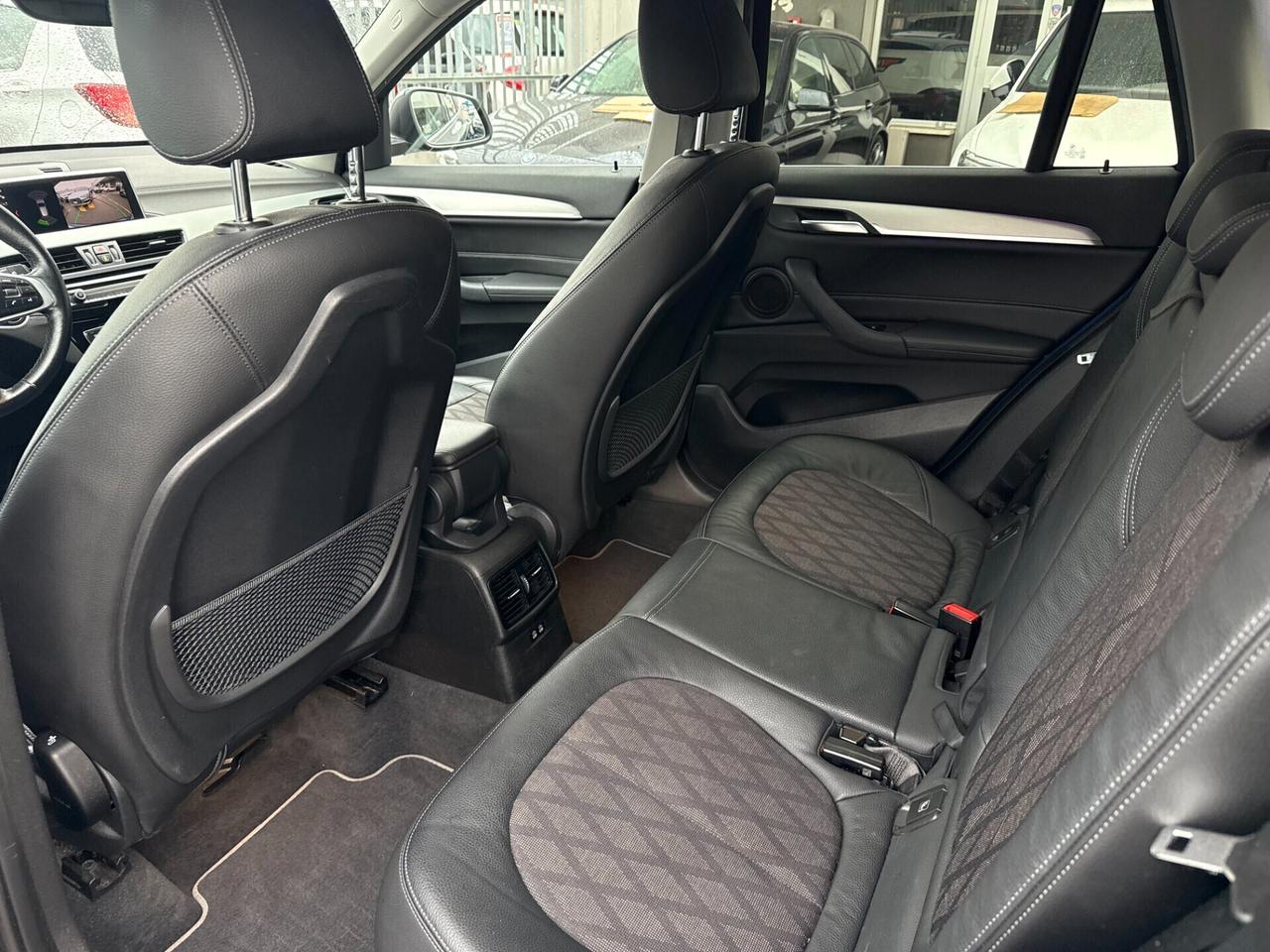 BMW X1 xLine Plus sdrive18d / SERVICE IN BMW