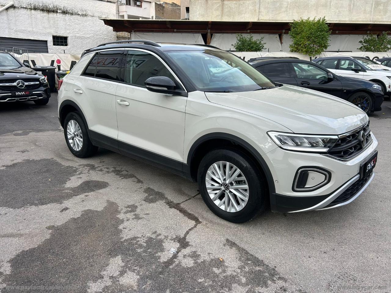 VOLKSWAGEN T-Roc 1.0 TSI Life