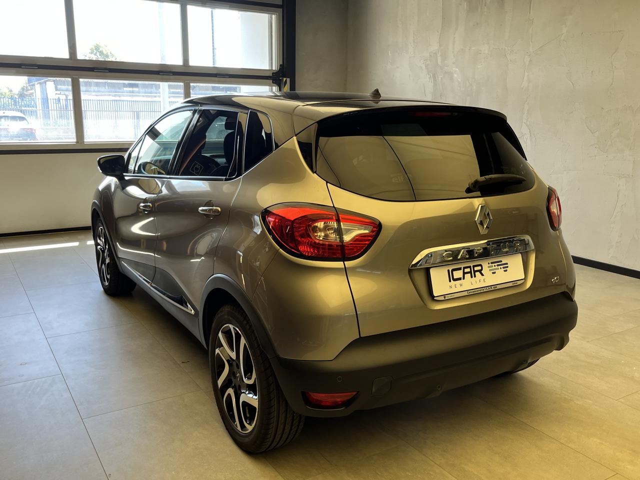 RENAULT Captur I - Captur 1.5 dci energy R-Link 90cv edc