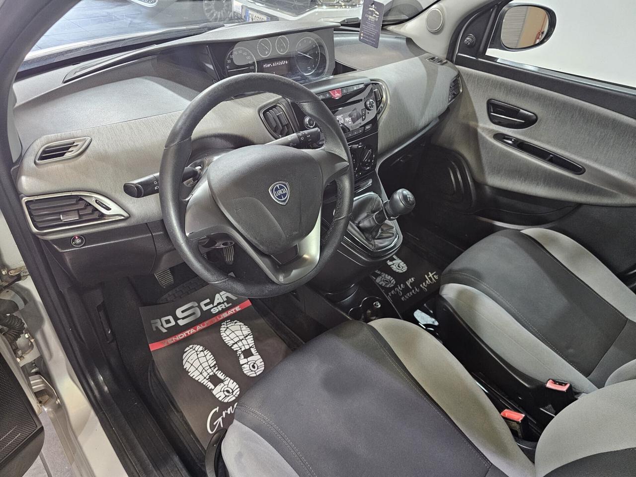 Lancia Ypsilon 1.2 GPL 69cv