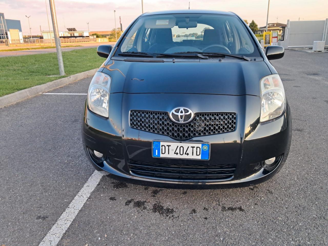 Toyota Yaris 1.3 5 porte Navi benzina neopatentati