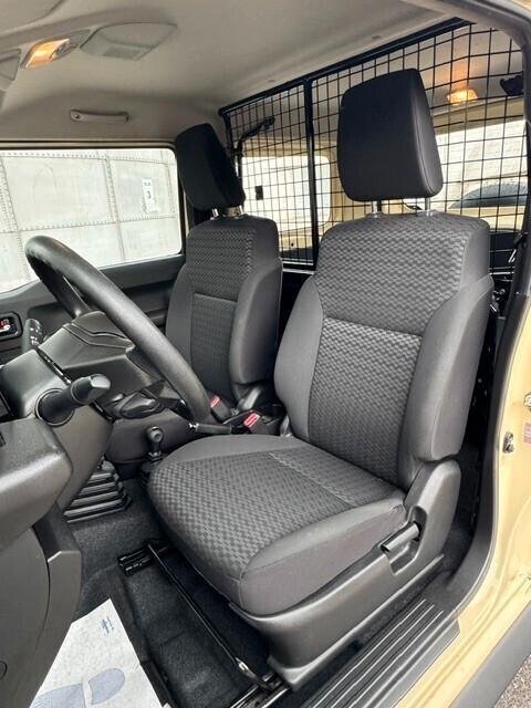 Suzuki Jimny 1.5 5MT Top (AUTOCARRO N1)