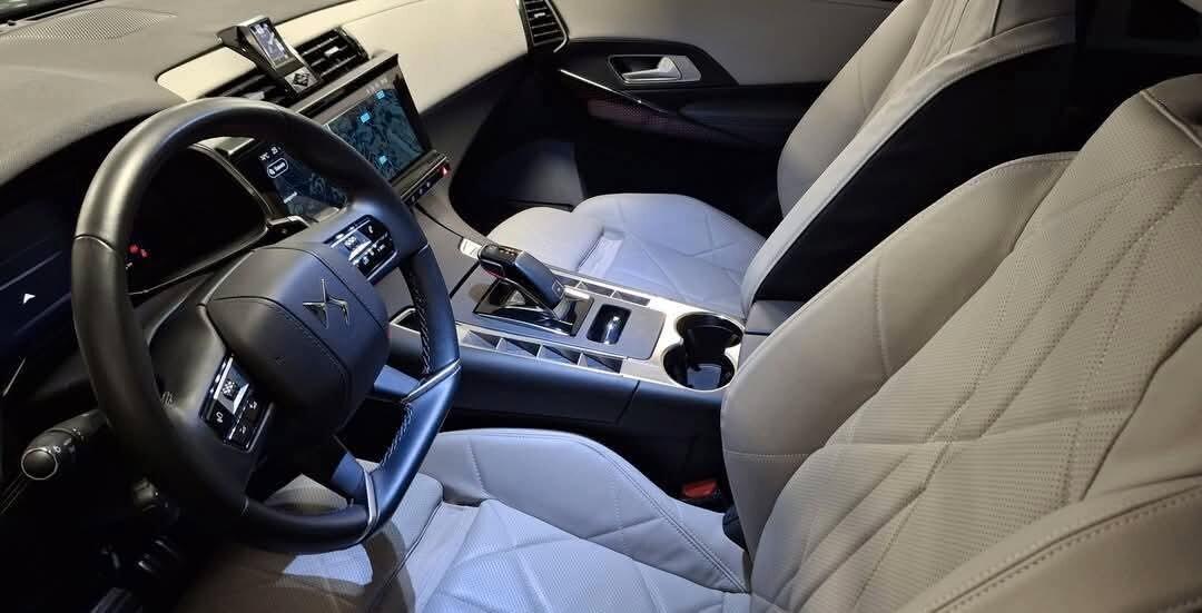 Ds 7 BlueHDi 130 aut. Cerchi 19 Sedili massaggianti