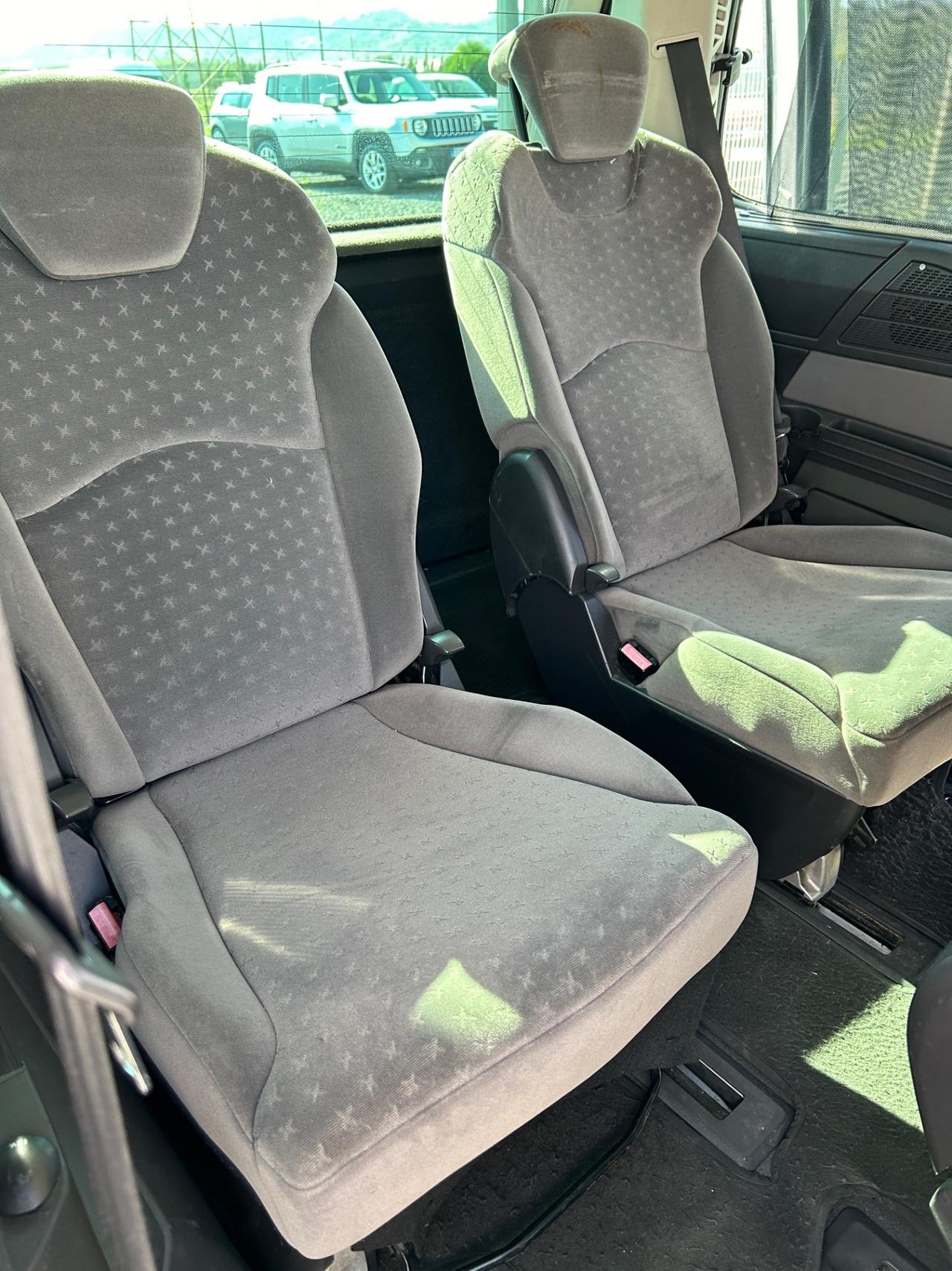 Peugeot 807 2.0 HDi FAP SR