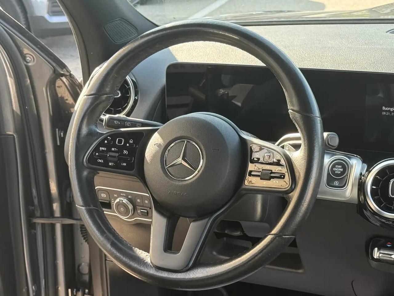 Mercedes-benz GLB 180 d Automatic Sport
