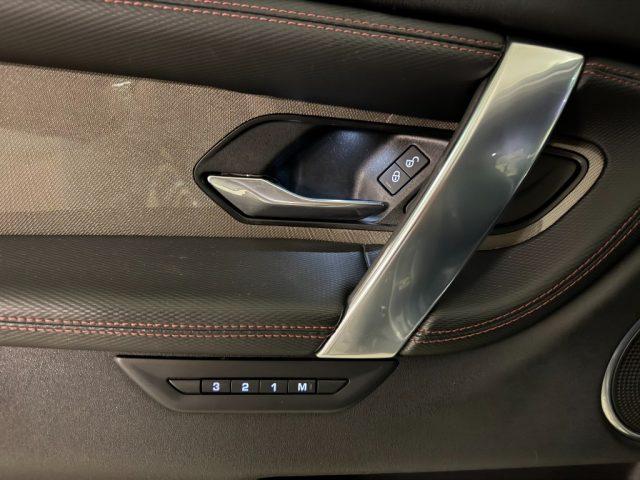 LAND ROVER Discovery Sport 2.0 eD4 R-Dynamic SE