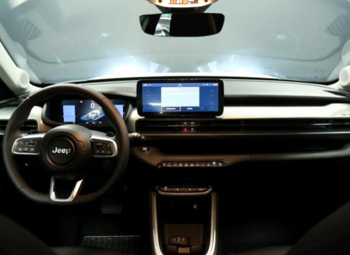 Jeep Avenger 1.2 Turbo 110 CV MHEV Altitude