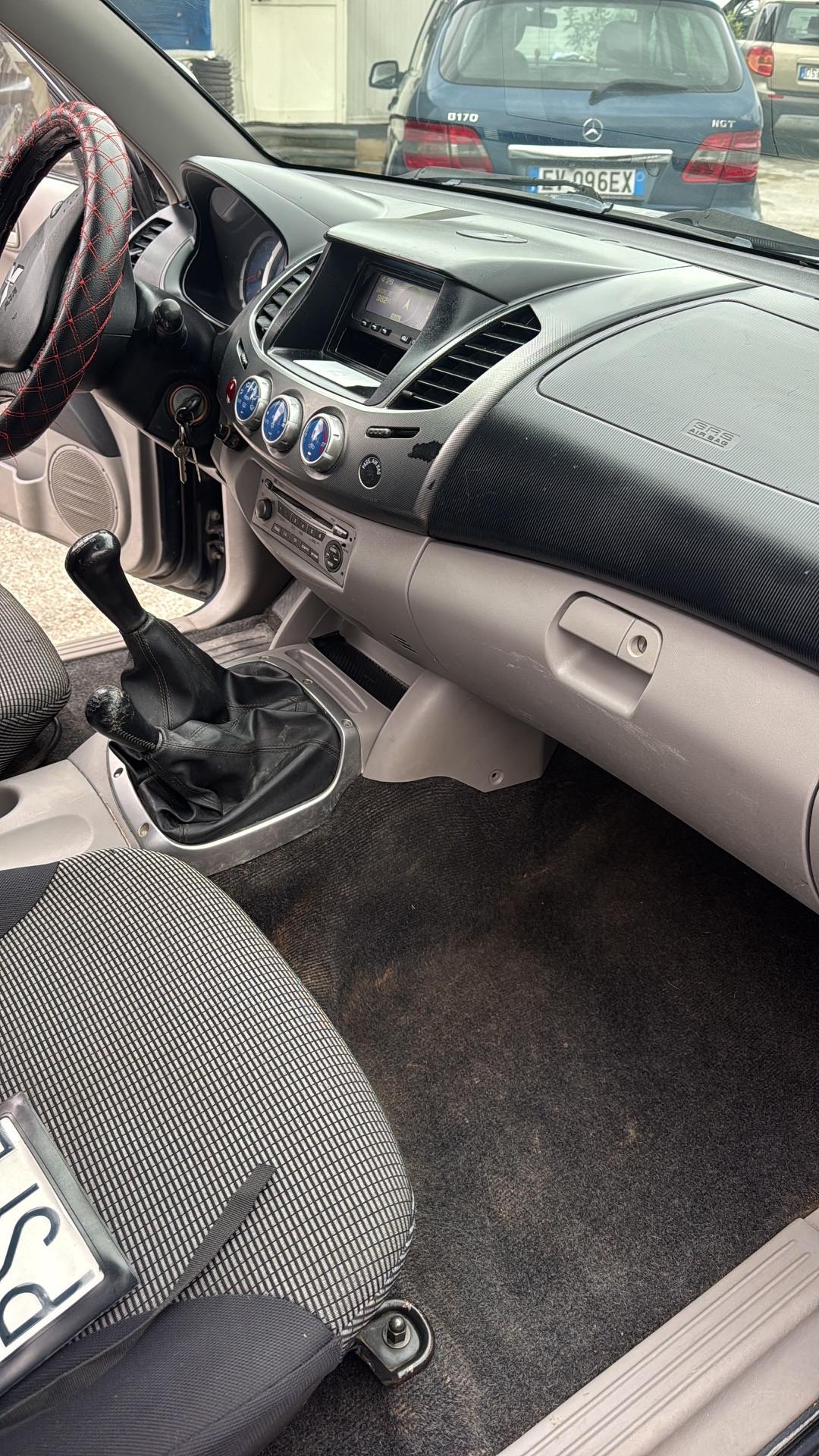 Mitsubishi L200 2.5 DI-D/136CV Double Cab Intense