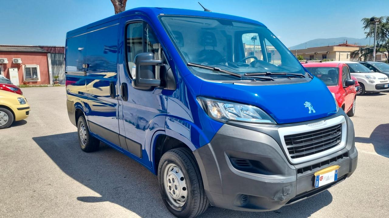 Peugeot-BOXER-2.2-140CV-L1H1BLUEHDI-