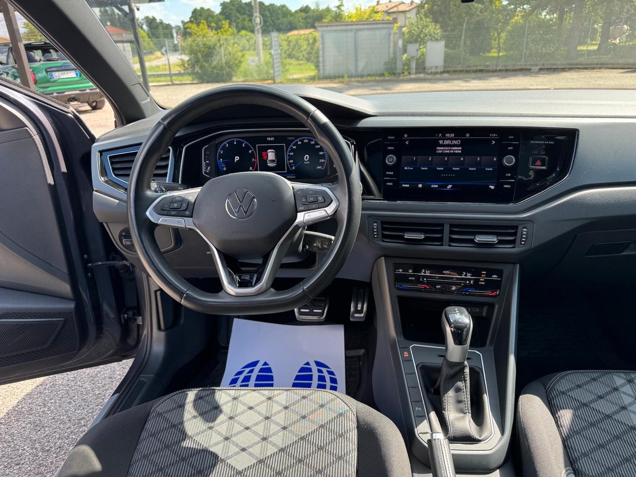 Volkswagen Taigo 1.0 tsi R-Line 110cv dsg TECH PACK . GARANZIA VOLKSWAGEN