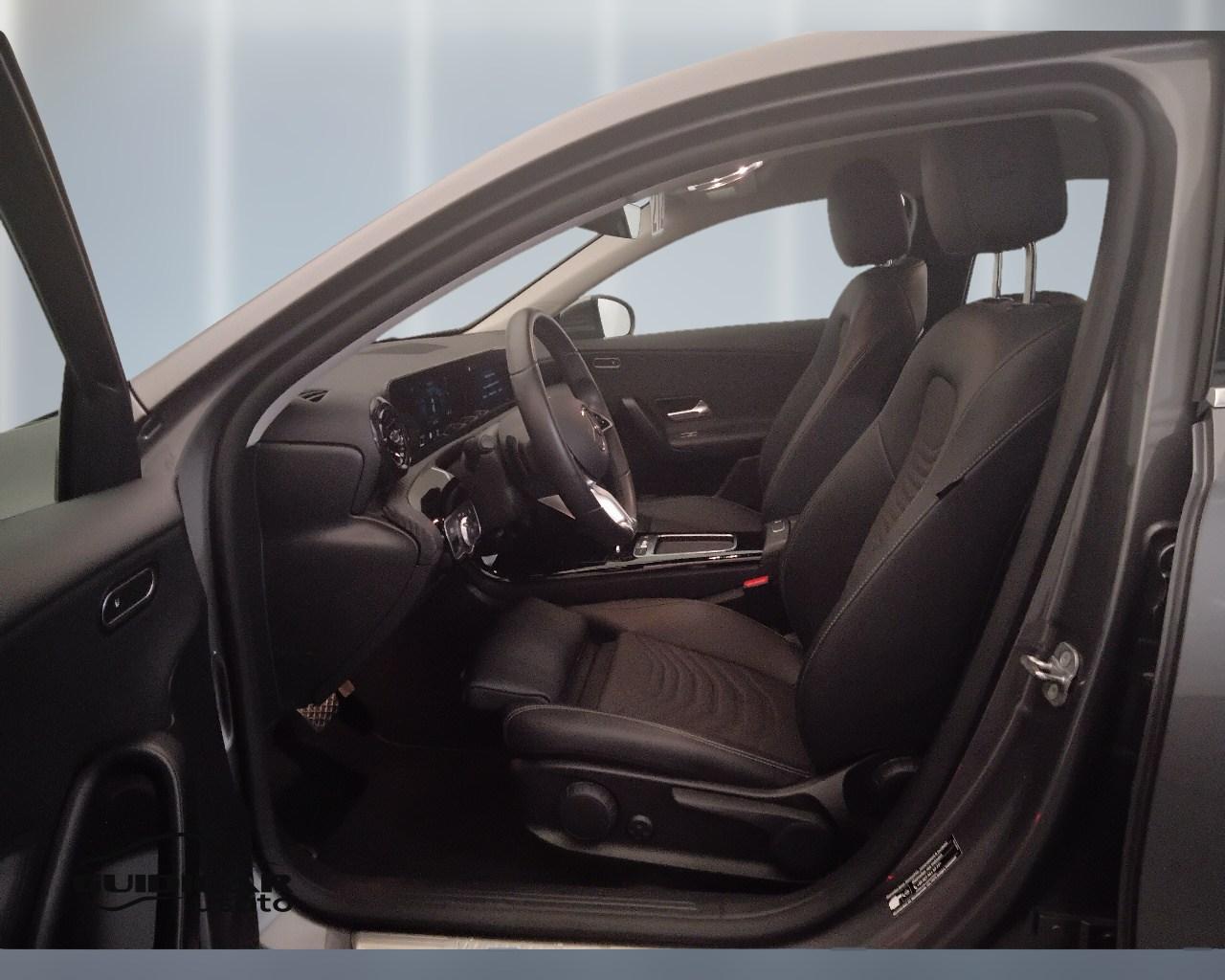 Mercedes-Benz Classe A - W177 2023 - A 180 d Advanced auto