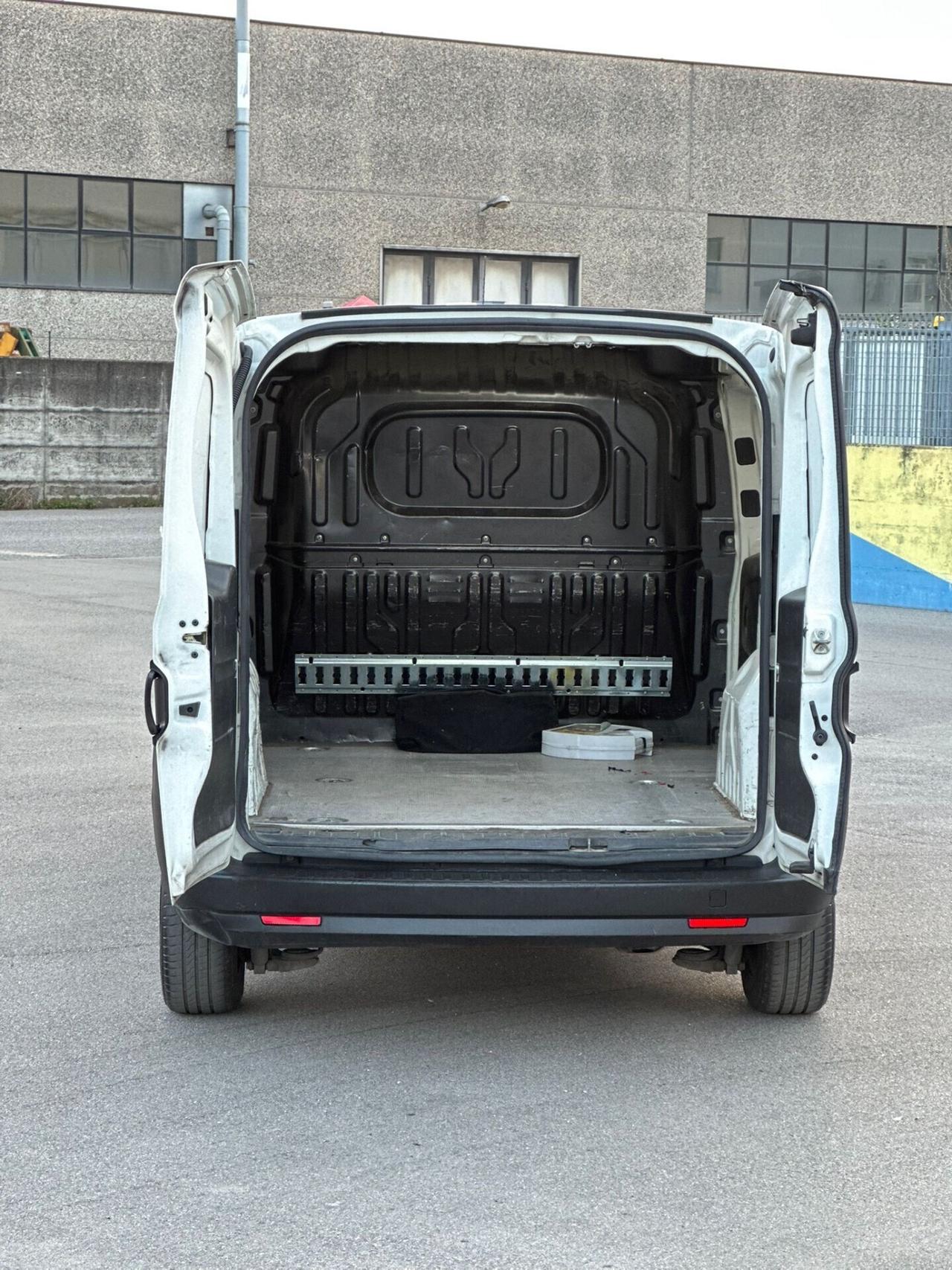 Fiat doblo diesel Clase ambiente euro 6 B