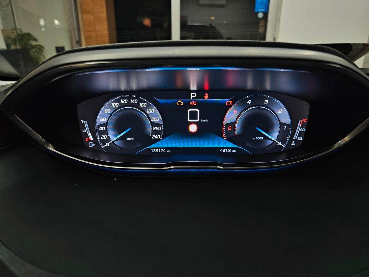 PEUGEOT 3008 BLUEHDI 130cv S&S EAT8 BUSINESS