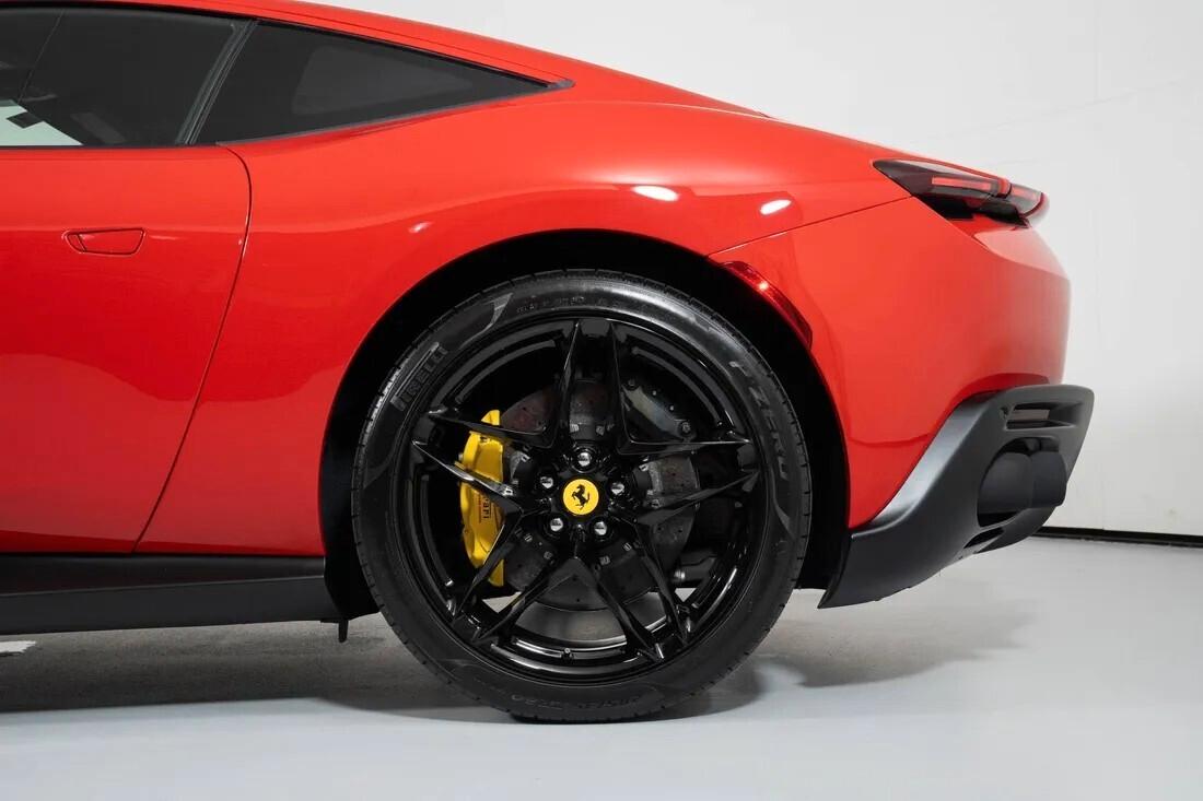 Ferrari Roma NOLEGGIO LUNGO TERMINE - LEASING FULL INCLUSIVE