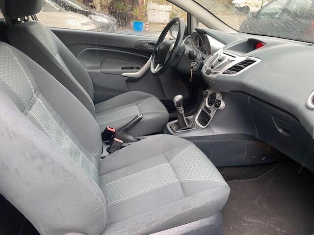 Ford Fiesta 1.4 3 porte Bz.- GPL Titanium