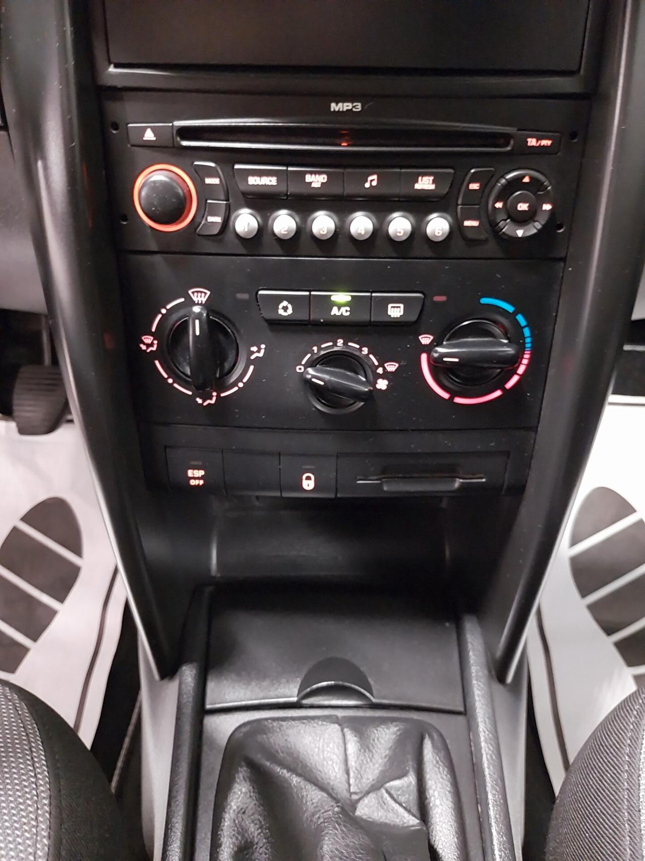 Peugeot 207 1.4 HDi 70CV 5p. Energie Sport - ok neopatentati