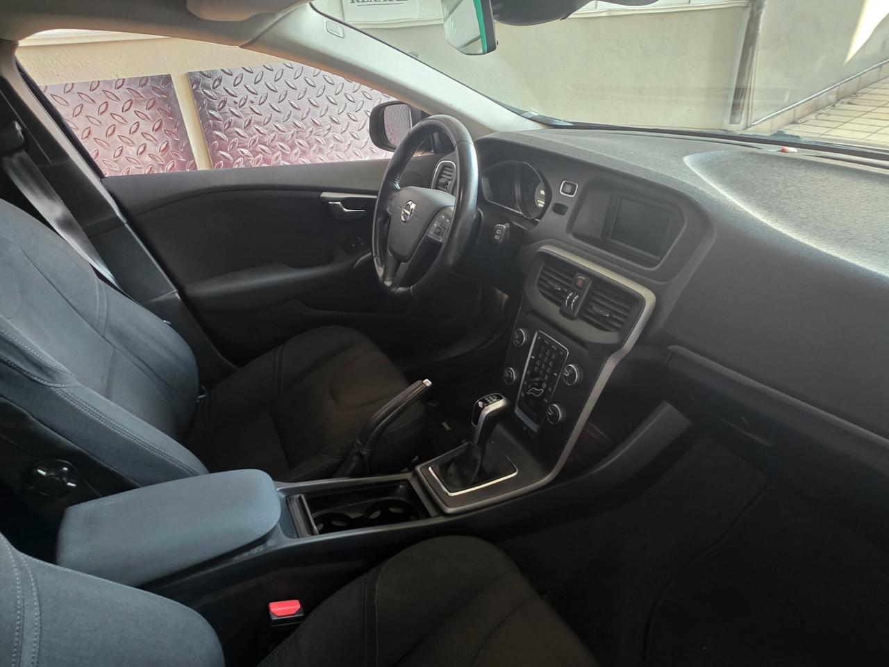 Volvo V40 D2 Momentum