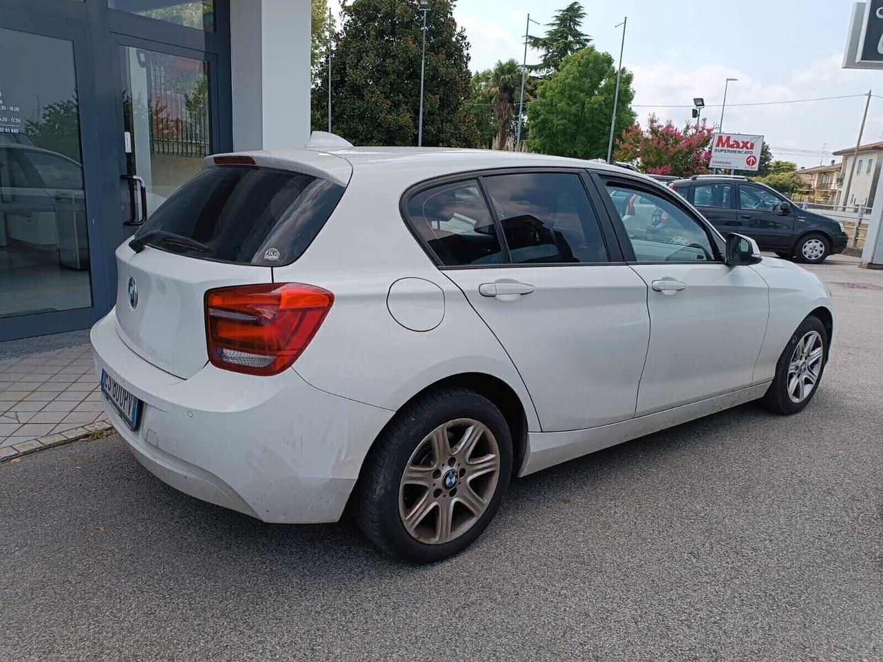 Bmw 114d 1600 d ok Neopatentati