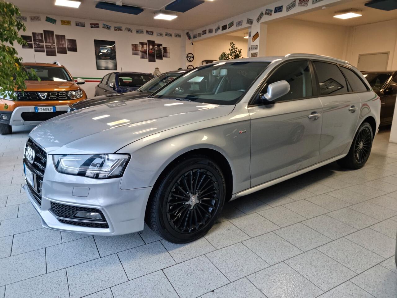 Audi A4 Avant 2.0TDI S-LINE EXTERIOR