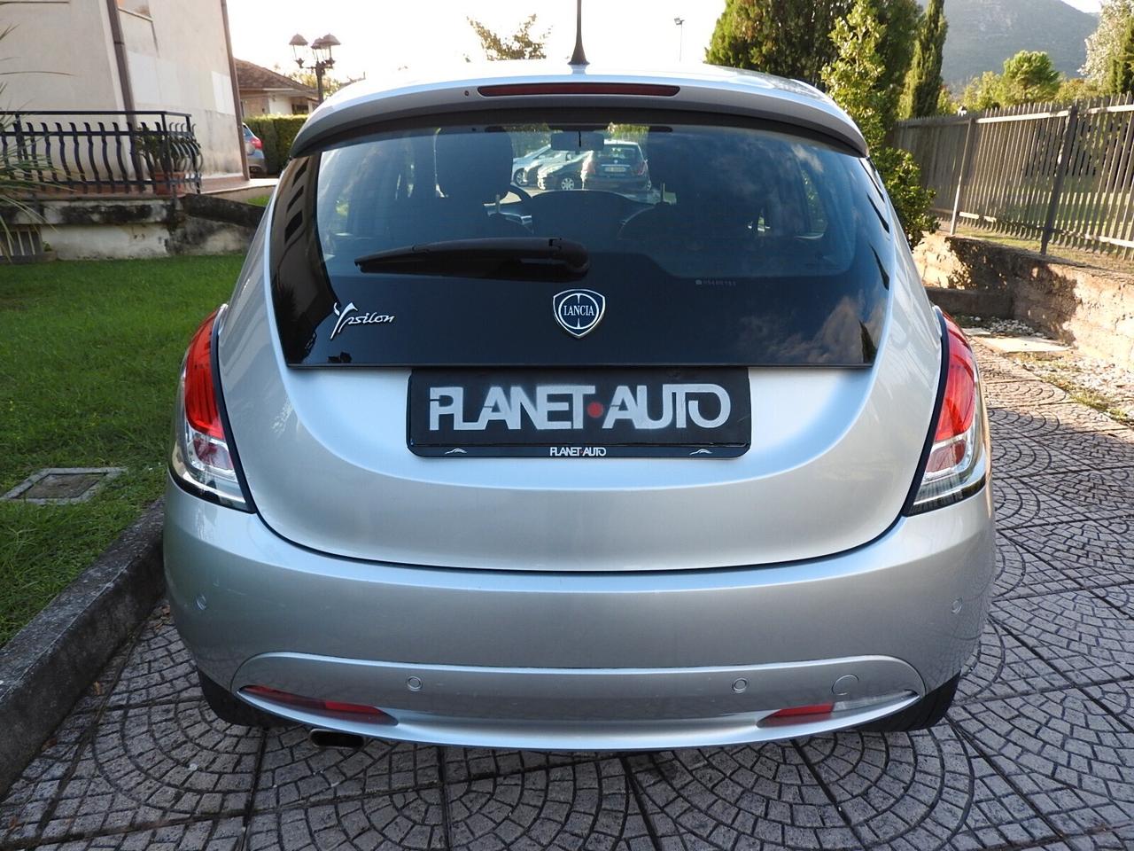 Lancia Ypsilon 1.2 69 CV 5 porte Gold NEOPATENTATI