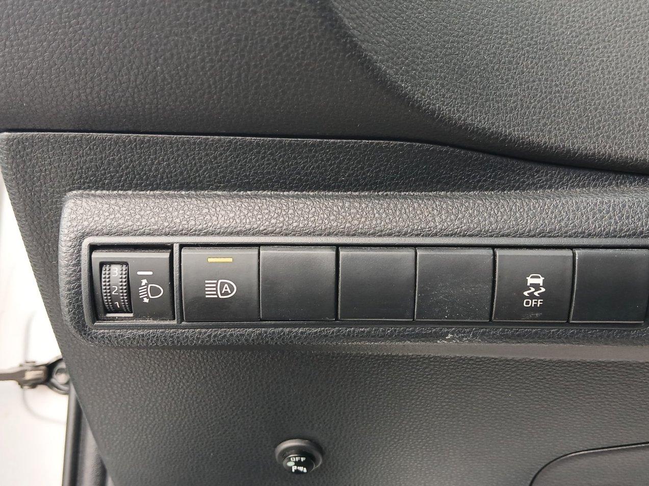 Toyota Corolla 1.8h Business cvt