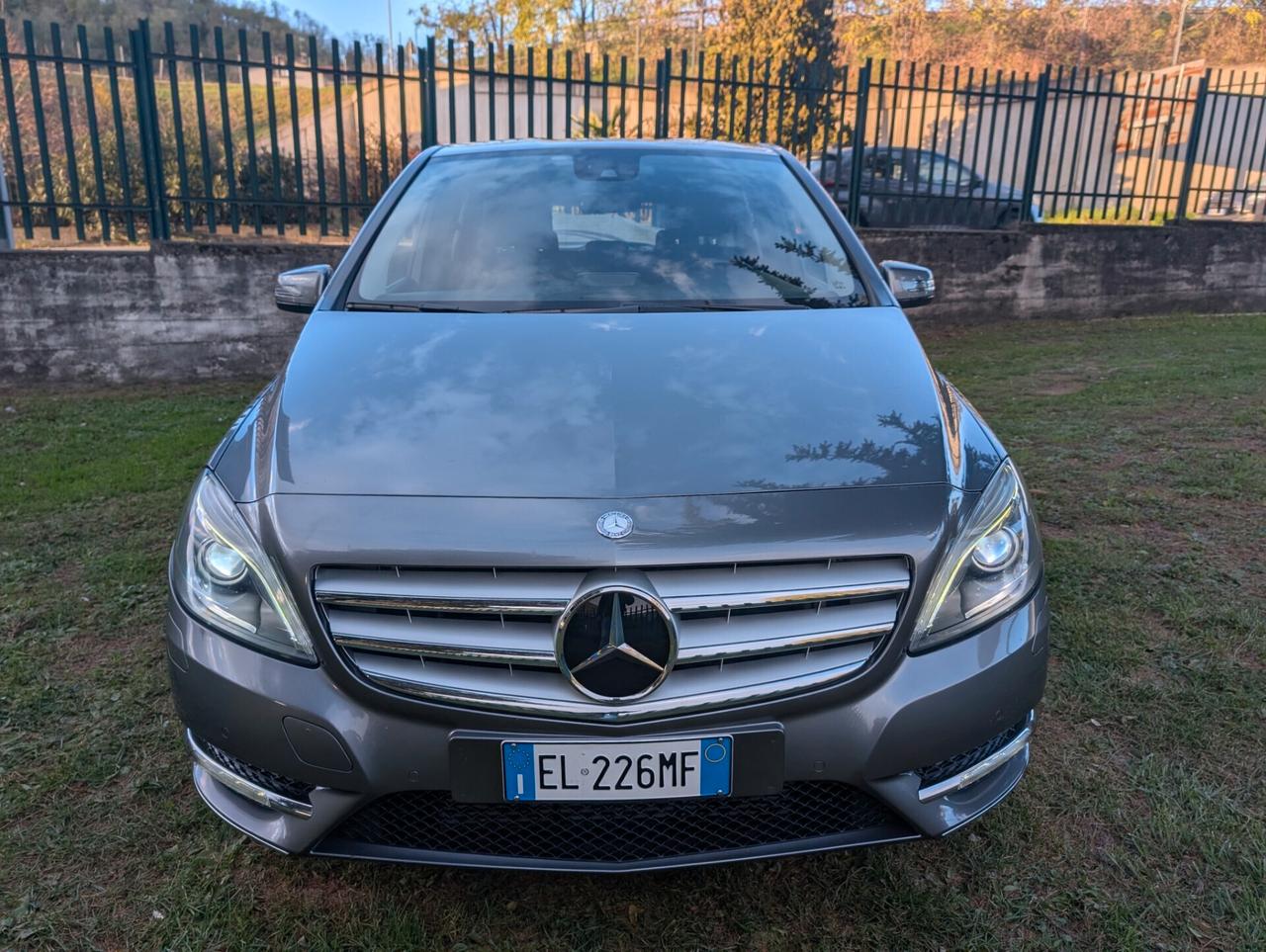 Mercedes-benz B 180 B 180 BlueEFFICIENCY Premium