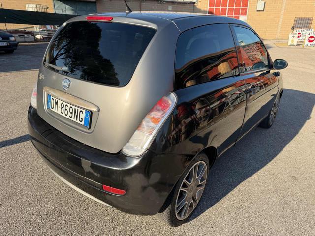 LANCIA Ypsilon 1.4 16V Sport MomoDesign senza lavoro da fare