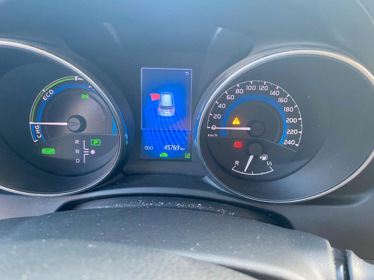 Toyota Auris 1.8 Hybrid Lounge *45.700 km