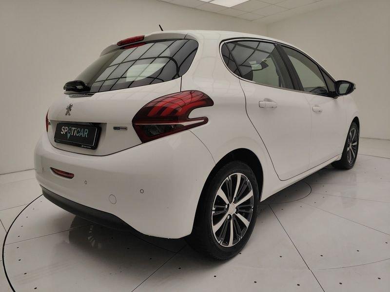 Peugeot 208 I 2015 1.2 puretech Allure 82cv 5p