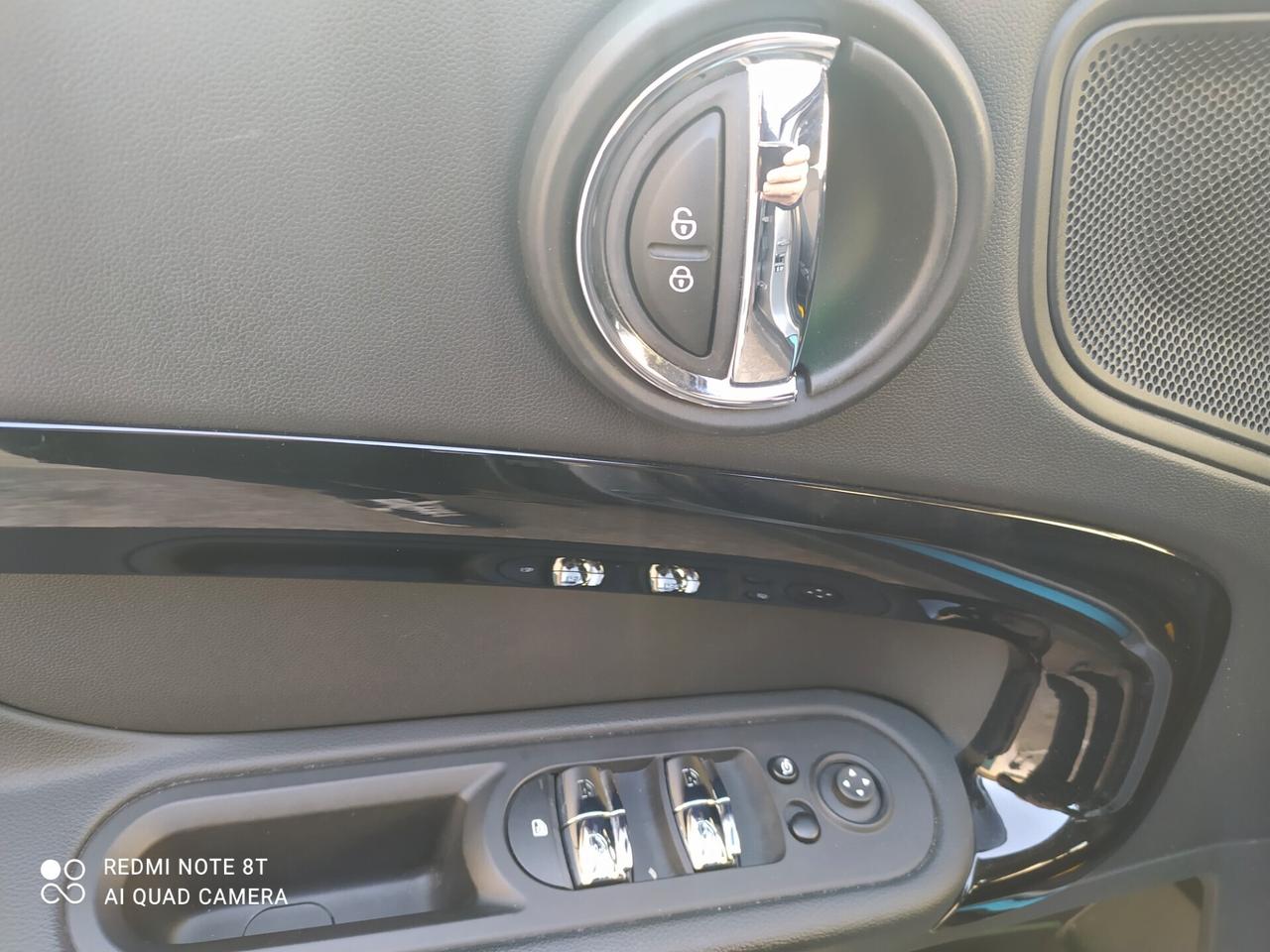 Mini Cooper D Countryman 2.0 Classic 30000 km