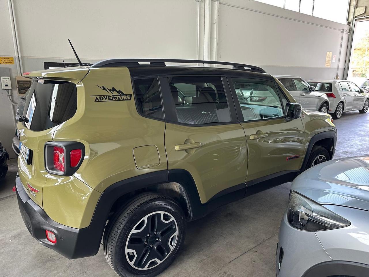 Jeep Renegade 2.0 Mjt 170CV 4WD Active Drive Low Trailhawk