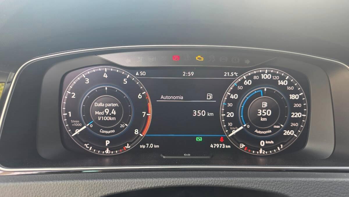 Volkswagen Golf 1.5 tsi Business 130cv dsg