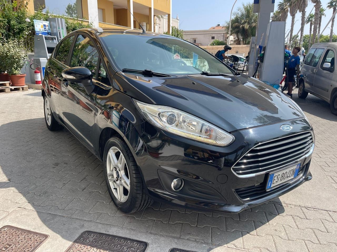 Ford Fiesta 1.5 TDCi 75CV 5 porte Titanium