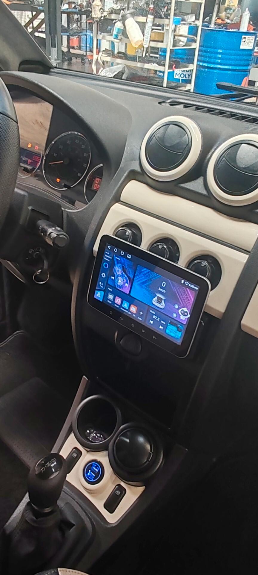 Aixam City Premium Vision ABS car play
