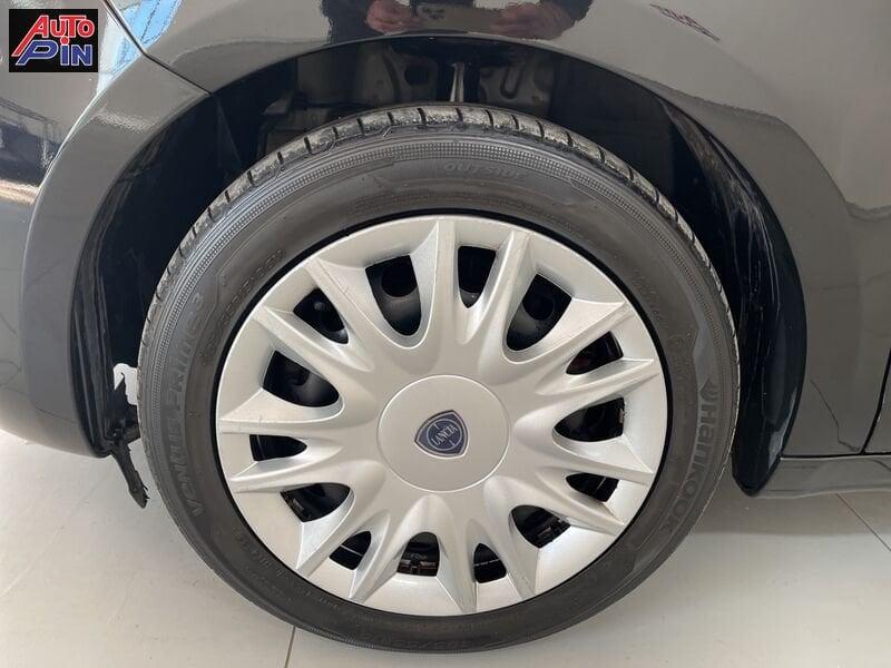 Lancia Ypsilon Ypsilon 1.3 MJT 16V 95 CV 5 porte S&S Silver