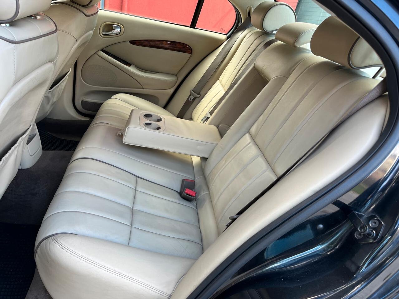 Jaguar S-Type 2.7 Diesel V6 207cv EXECUTIVE AUTO