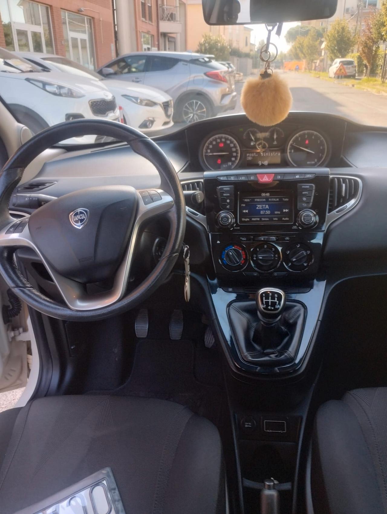 Lancia Ypsilon 1.2 69 CV 5 porte S&S Gold