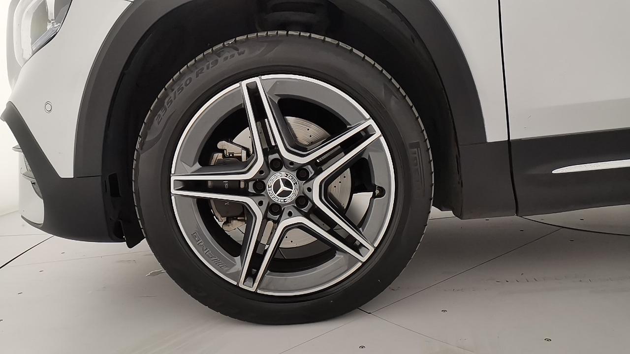 Mercedes-Benz GLB - X247 2019 - GLB 200 d Premium auto