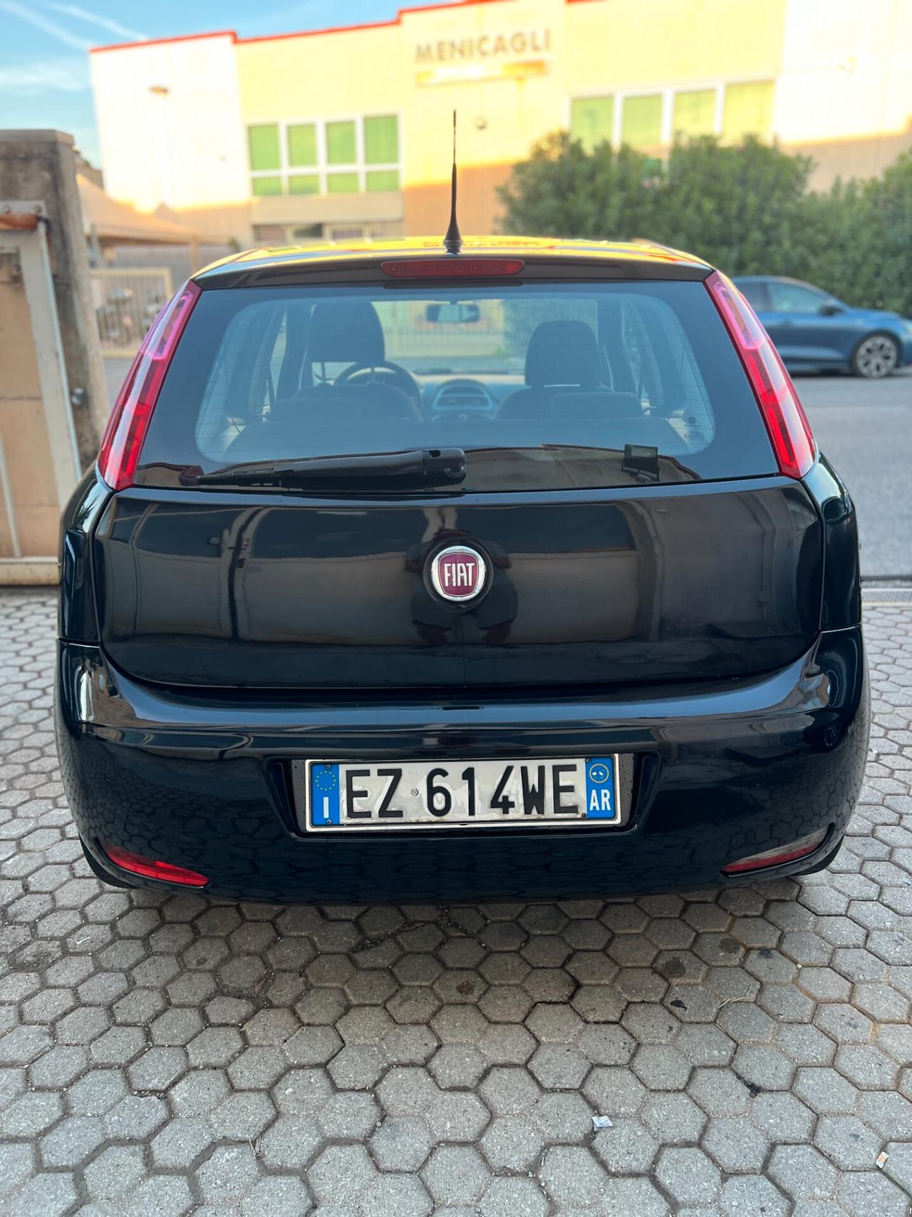 Fiat Punto 1.3 MJT II 75 CV 5 porte Street Neopatentati